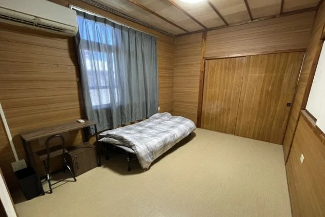 リゾートバイトのシェアタイプ寮の個室の画像。