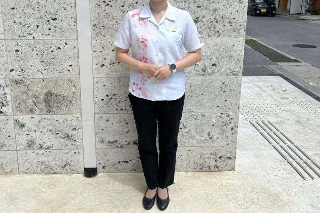 フロント・ベルのリゾートバイトの制服。