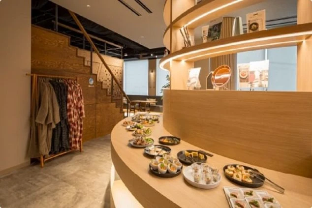 北海道芦別温泉のホテルの内観の画像。