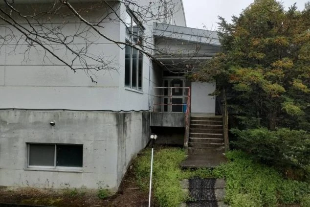 リゾートバイトの寮外観画像。