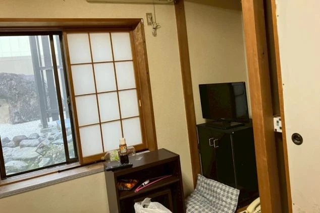 リゾートバイトの寮の部屋の画像