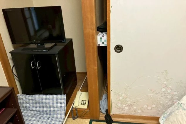 リゾートバイトの寮の部屋の画像