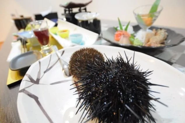 和菓子と日本茶。旅館や和食処でのリゾートバイト。