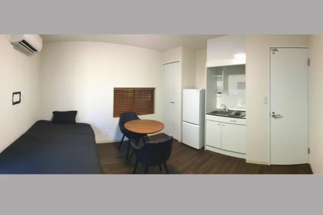 リゾートバイト寮のトイレは、嬉しいウォシュレット付き。清潔なプライベート空間で、快適に過ごせます。