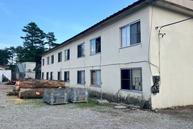 草津温泉のリゾートバイトの個室寮の外観画像。