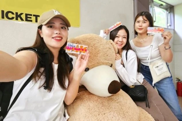 ワクトリスタッフが撮影した岐阜県・高山市での画像・3人の女性・出会い・夏