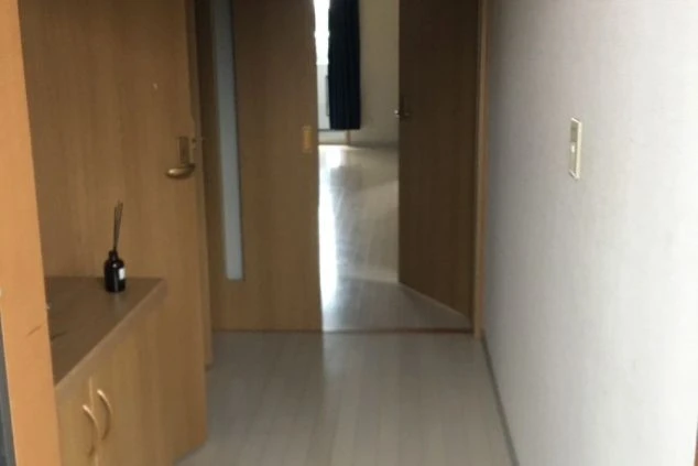 鹿児島県・屋久島エリアでリゾートバイトする人が住み込む寮内玄関の画像