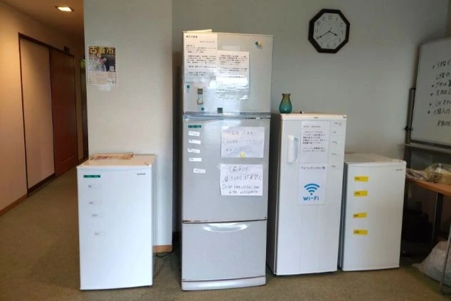 リゾートバイトのペンション寮の共用冷蔵庫の画像