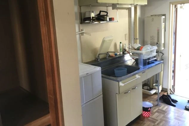 リゾートバイトの個室寮のにあるキッチン・冷蔵庫の画像