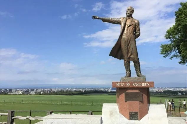 北海道の雄大な景色。リゾートバイトで、観光客に北海道の魅力を伝える接客や裏方の仕事に携わる。