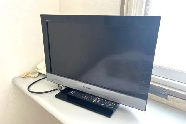 リゾートバイトの寮に備え付けられたテレビ。部屋でくつろげる環境が整っています。