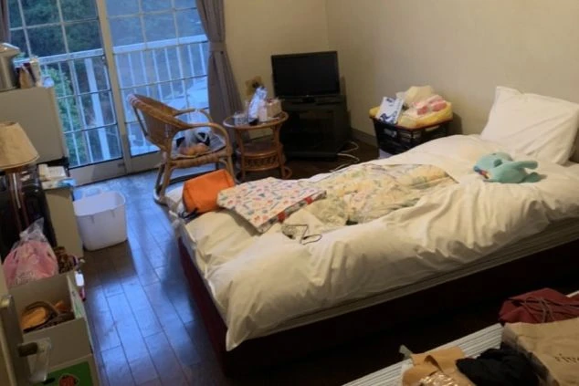 大分県・由布院の由布のお宿・ほたるでリゾートバイトする人が住み込む寮画像・寝室・ベッド・布団