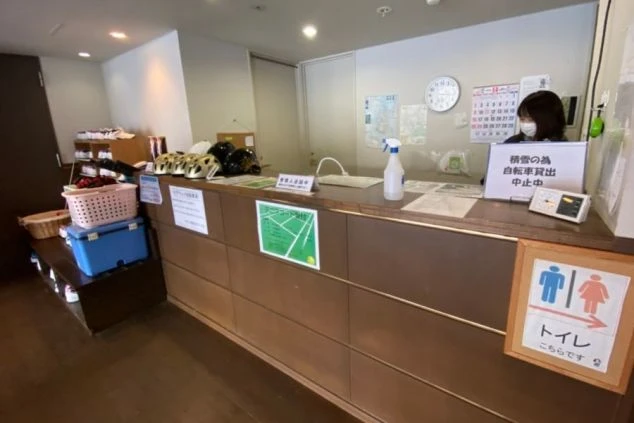 群馬県北軽井沢でのリゾートバイトの寮の入り口の画像。