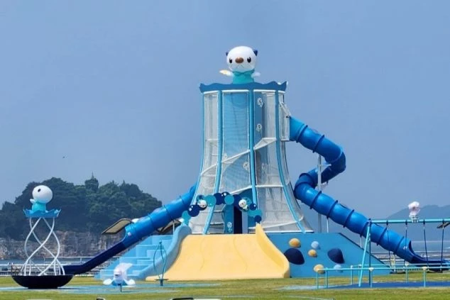 夕方の三重県志摩の海の画像