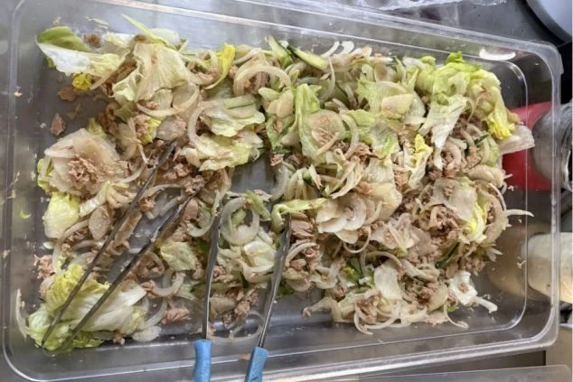 リゾートバイトのまかない料理の画像。