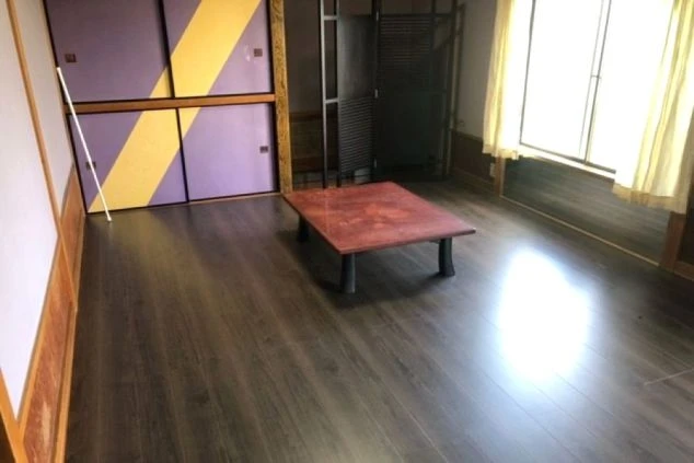 休憩室の画像。和の雰囲気でゆったりと過ごせる空間。