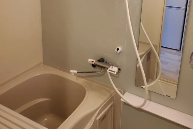 ワクトリスタッフが撮影したサンクチュアリコート琵琶湖 ベネチアンモダンリゾートでリゾートバイトする人が住み込む寮写真・お風呂