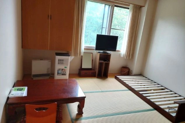 リゾートバイトのペンション寮の部屋の画像