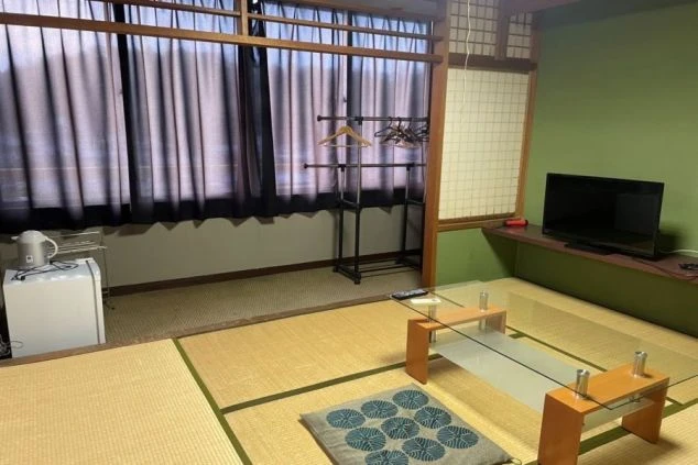 プライベート空間が確立された元客室寮の個室のお部屋の画像