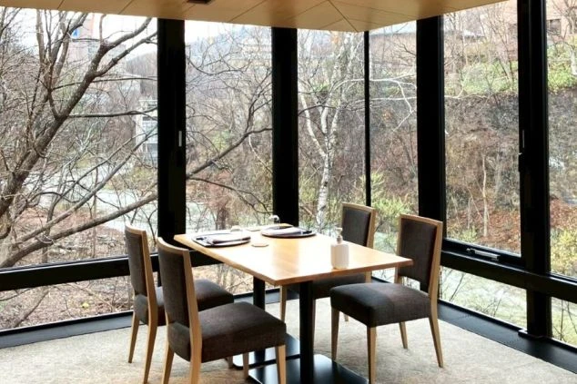 北海道・定山渓のホテルレストランの画像。