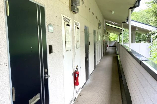 リゾートバイトの寮は、各部屋のプライバシーが保たれた、アパートタイプ。静かな環境で、自分の時間を大切にできます。