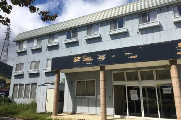 リゾートバイト相部屋寮の外観画像。