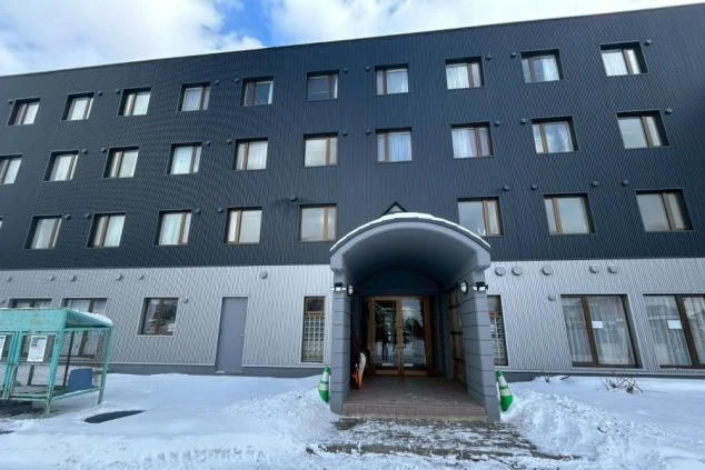 寮ぼ外観画像。モダンでしっかりとした造りの建物。