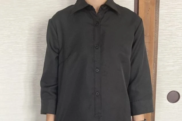 フロントのリゾートバイトの制服(女性)