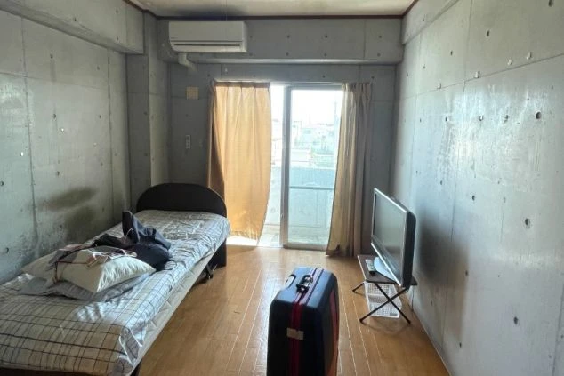 リゾートバイトの相部屋寮の寝室の画像