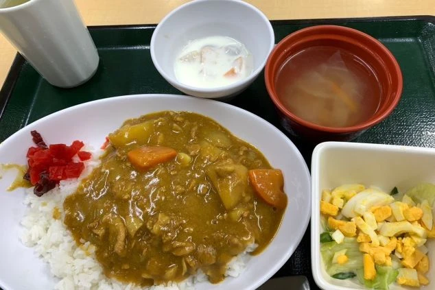 神奈川県箱根のホテルでのリゾートバイトの寮の自販機の画像。