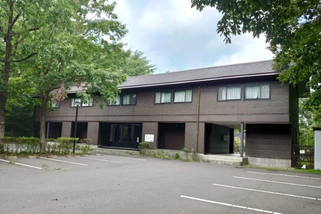 リゾートバイトの個室寮の外観画像。