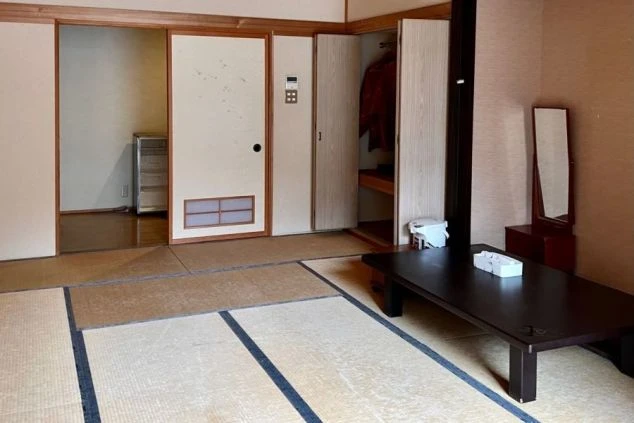 リゾートバイトの館内寮の和室タイプの画像。