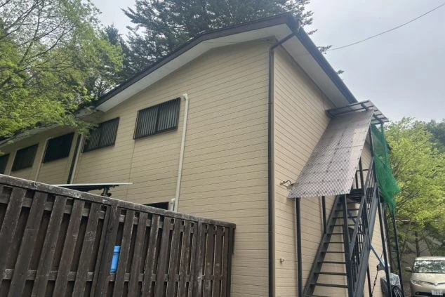 リゾートバイトの個室寮の外観画像。