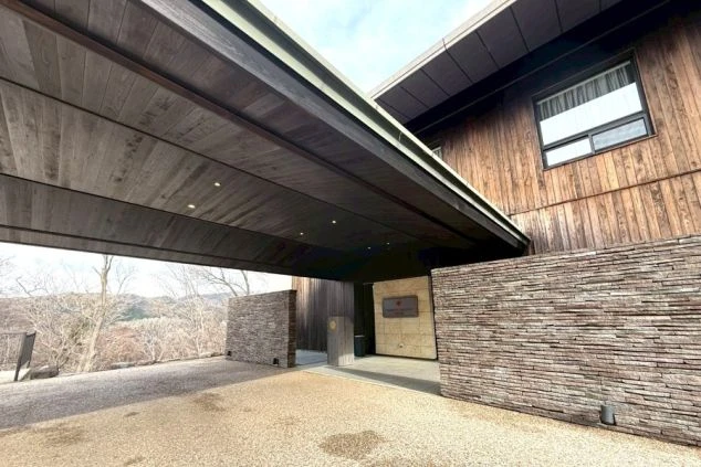 箱根のホテルの外観画像。