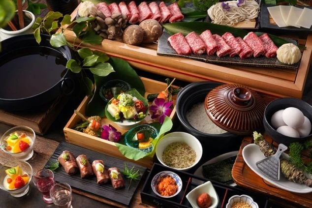 新鮮な旬の食材を贅沢に使った、豪華な料理の数々。お客様に喜んでいただける、美味しい料理に携われます。