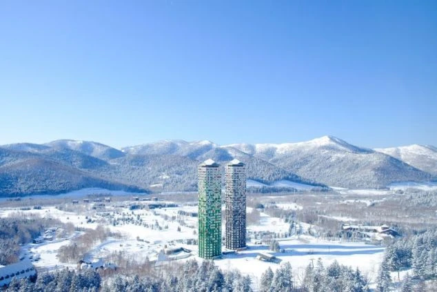 「トマム駅」の看板。自然豊かな北海道のトマムで働く、リゾートバイトのスタート地点です。