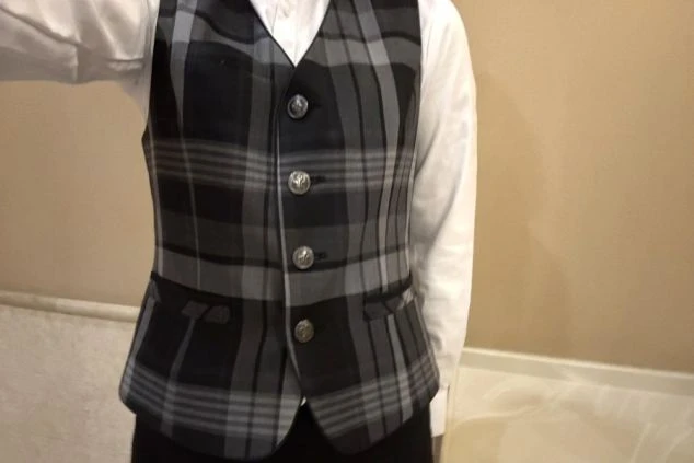 フロントのリゾートバイトの制服