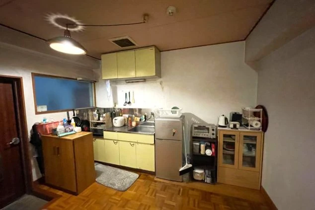 ワクトリでリゾートバイトをするスタッフが撮影した、静岡県下田でのリゾートバイトの寮のトイレの画像。