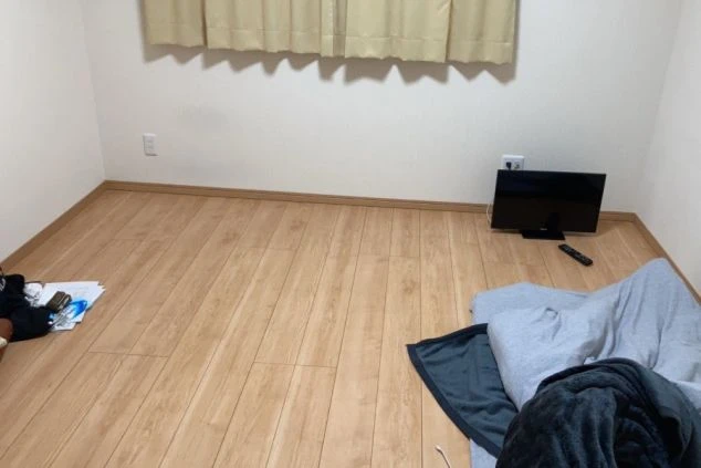 リゾートバイトの完全個室寮の部屋の画像。