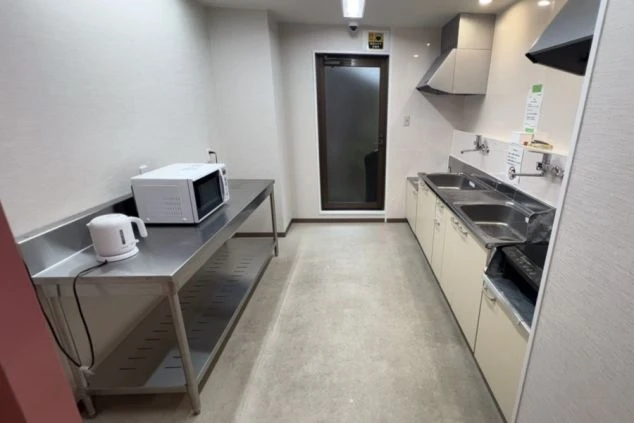 リゾートバイトの寮のキッチンの画像