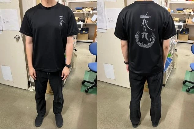 リゾートバイトのナイトフロントの制服画像。