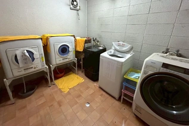 リゾートバイトの寮に完備された、スタッフ共用で無料で使用できる洗濯機