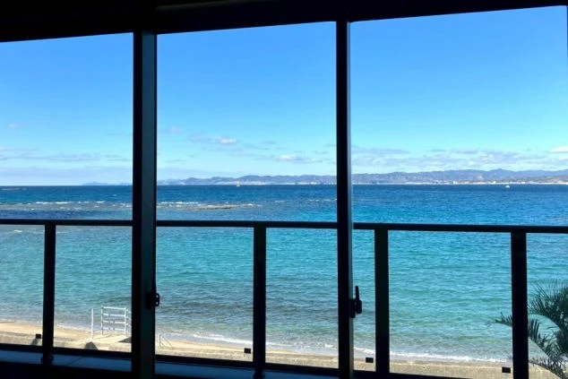 南国リゾートへの玄関口、JR白浜駅。リゾートバイトは、ここから新しい生活がスタートします。