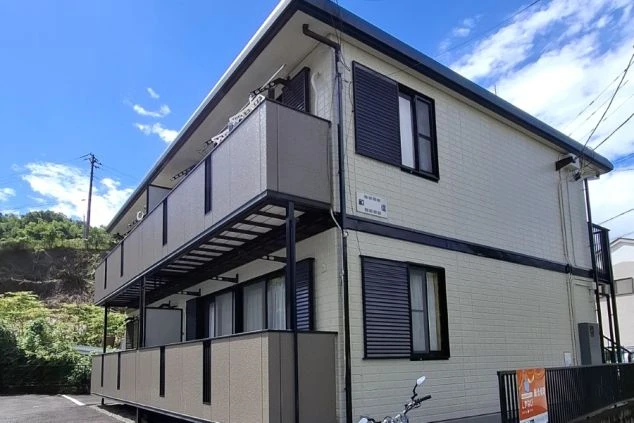 リゾートバイトの完全個室寮の外観画像。