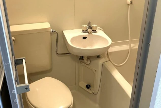 清潔感のあるユニットバス。仕事の疲れを癒し、ゆっくりとリフレッシュできます。