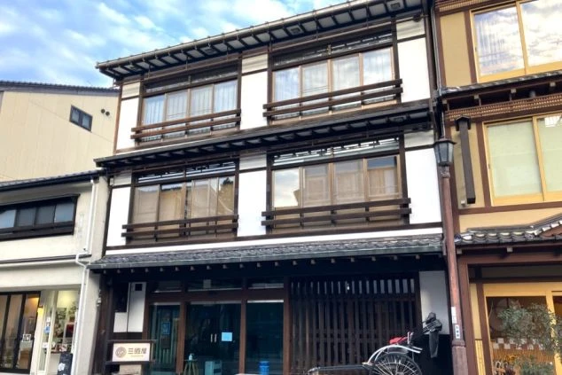 施設の外観画像