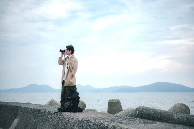 仕事終わりには、海辺でのんびりとバードウォッチング。リゾートバイトで自然豊かな場所に住めば、こんな贅沢な時間も日常になります。