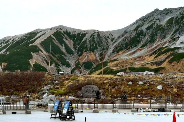 リゾートバイトの勤務先ホテルで見られる山岳地帯の風景