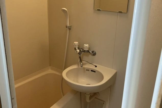 リゾートバイトの個室寮のお風呂の画像