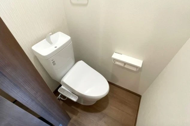 リゾートバイトの完全個室寮のトイレの画像